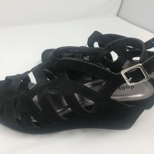 Black Wedged Sandals
